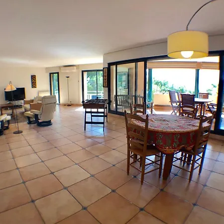 Appartement La Seniorie Hyères